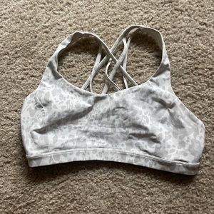 Lululemon Free to Be Serene bra size 10